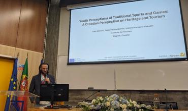 Luka Valožić na međunarodnoj konferenciji u Far...