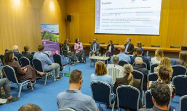 “Climate Change and Tourism – How Can and Shoul...
